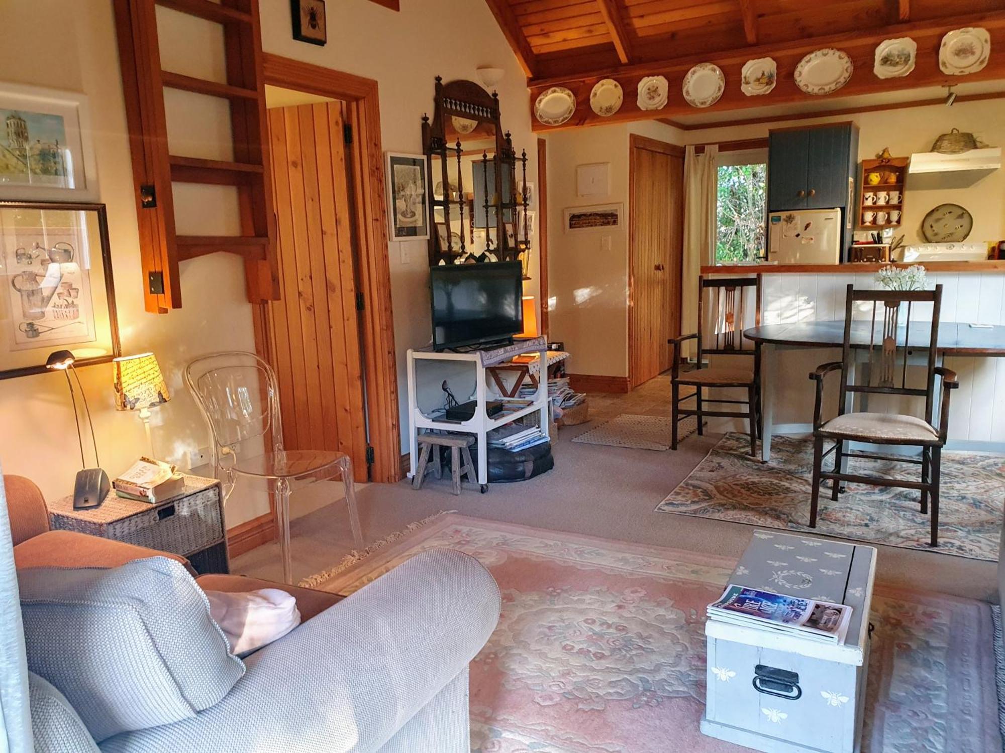 Bumblebee Cottage Greytown Exterior photo